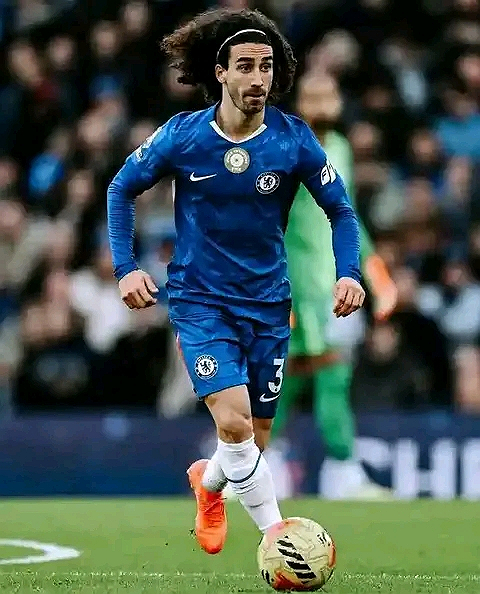 🚨 Atlético Madrid manager Diego Simeone has named Chelsea left-back Marc Cucurella as his dream...